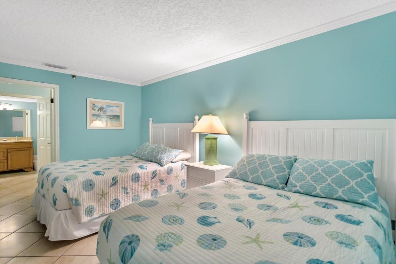 106 Beach Place Condos St. Pete Beach Bagian luar foto