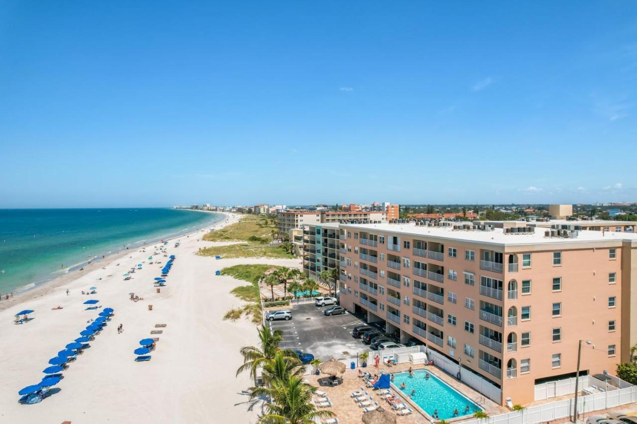 106 Beach Place Condos St. Pete Beach Bagian luar foto