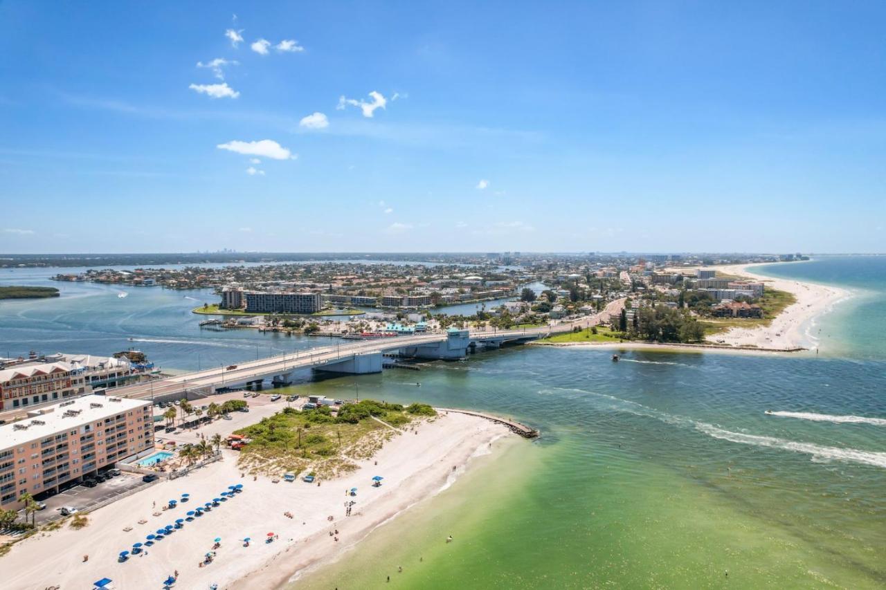 106 Beach Place Condos St. Pete Beach Bagian luar foto