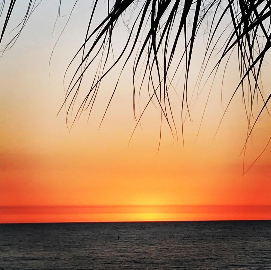 106 Beach Place Condos St. Pete Beach Bagian luar foto