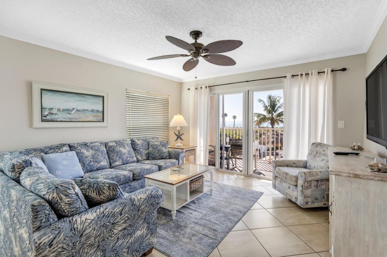 106 Beach Place Condos St. Pete Beach Bagian luar foto