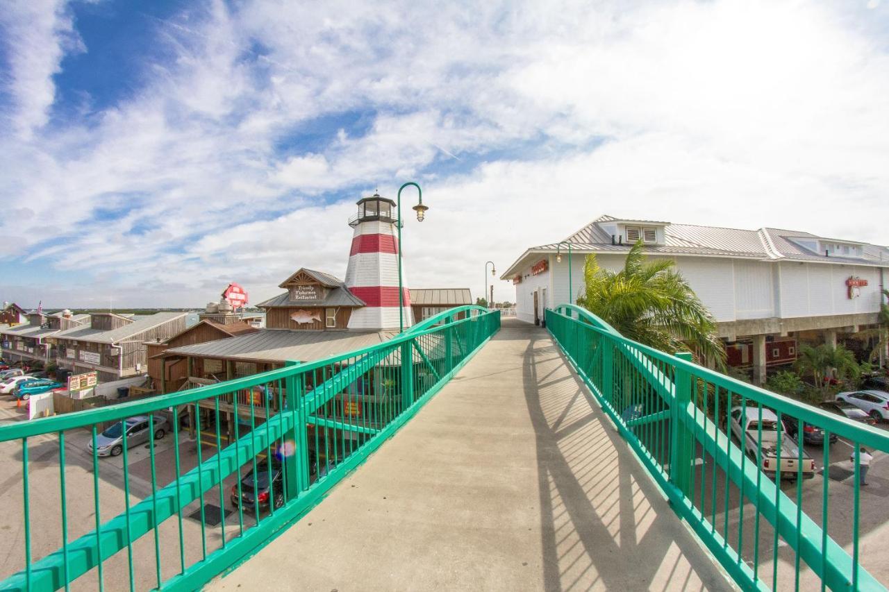 106 Beach Place Condos St. Pete Beach Bagian luar foto